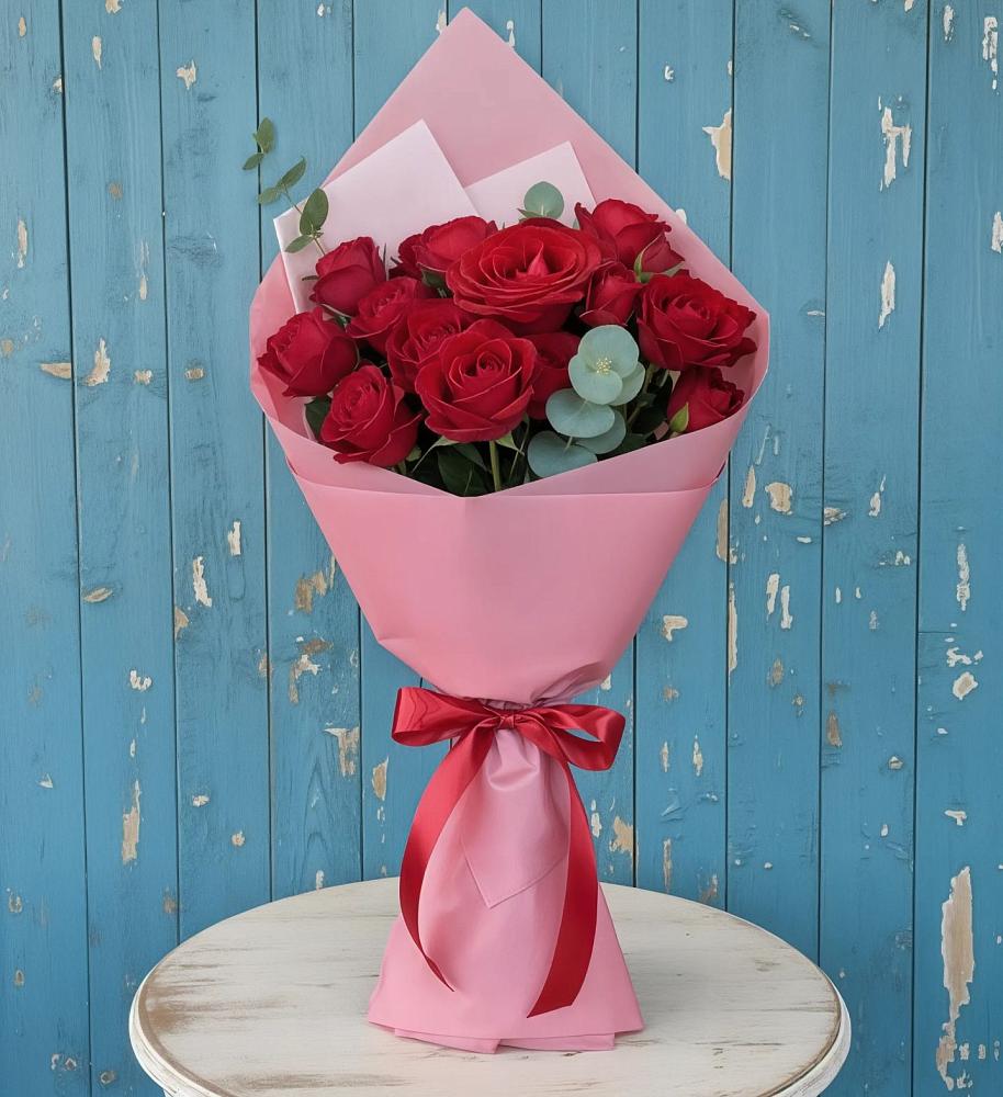 Букет цветов из: Розы в Красном Октябре
