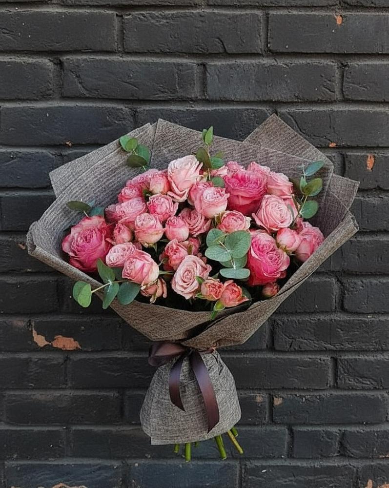 Букет цветов из: Розы в Красном Октябре