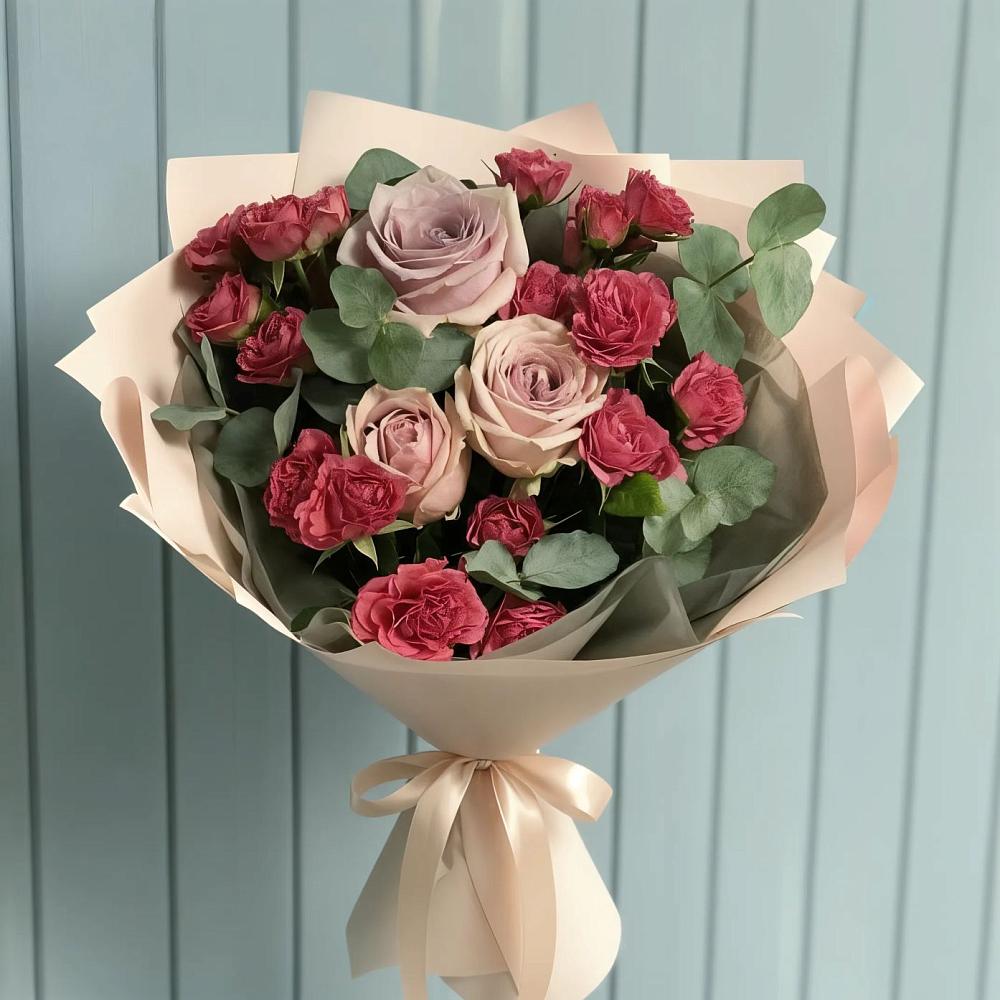 Букет цветов из: Гвоздики и Розы в Красном Октябре