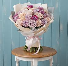 Букет цветов из:  Розы в Красном Октябре