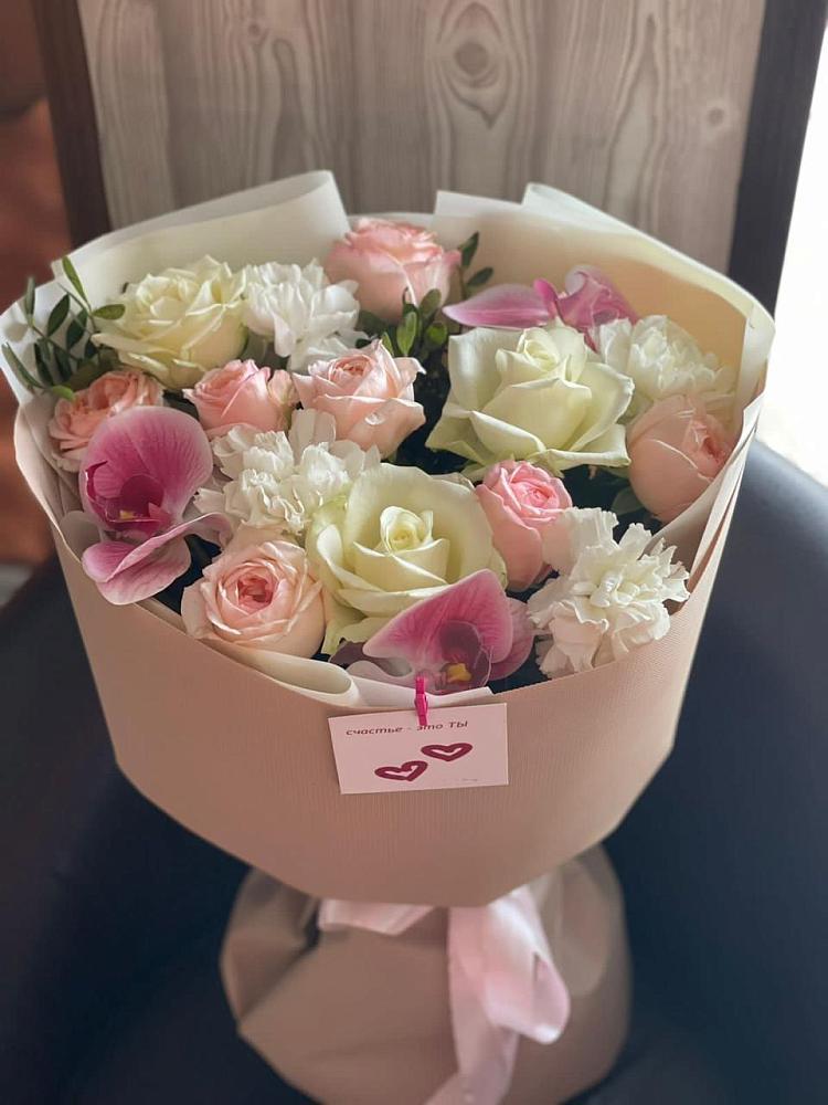 Букет цветов из: Орхидеи, Розы и Гвоздики в Красном Октябре