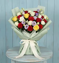 Букет цветов из:  Розы #REPLACE_PRED# Красном Октябре