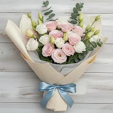 Букет цветов из:  Лизиантусы в Красном Октябре