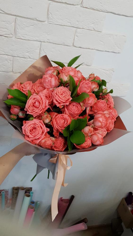 Букет цветов из: Розы в Красном Октябре