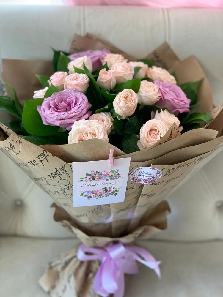 Букет цветов из: Розы в Красном Октябре