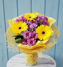 Букет цветов из:  Хризантемы и Герберы в Красном Октябре