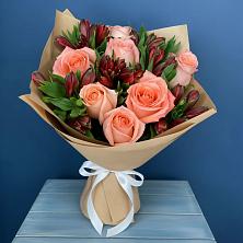 Букет цветов из:  Розы и Альстромерии в Красном Октябре