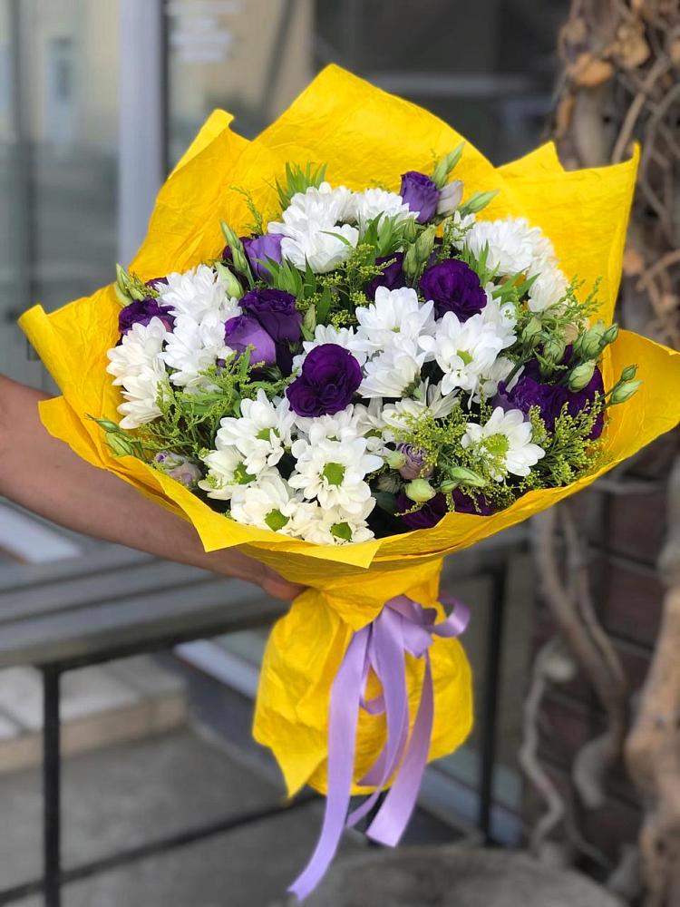 Букет цветов из: Ирисы, Хризантемы и Ромашки в Красном Октябре