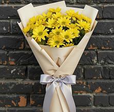 Букет цветов из:  Хризантемы в Красном Октябре