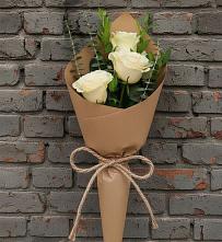 Букет цветов из:  Розы в Красном Октябре