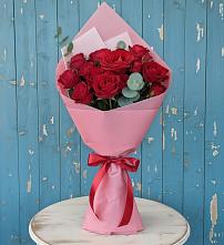 Букет цветов из:  Розы в Красном Октябре