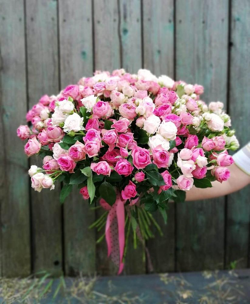 Букет Розовые кустовые розы Натали и Лав Лидия в Красном Октябре