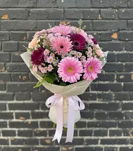 Букет цветов из:  Герберы и Хризантемы #REPLACE_PRED# Красном Октябре