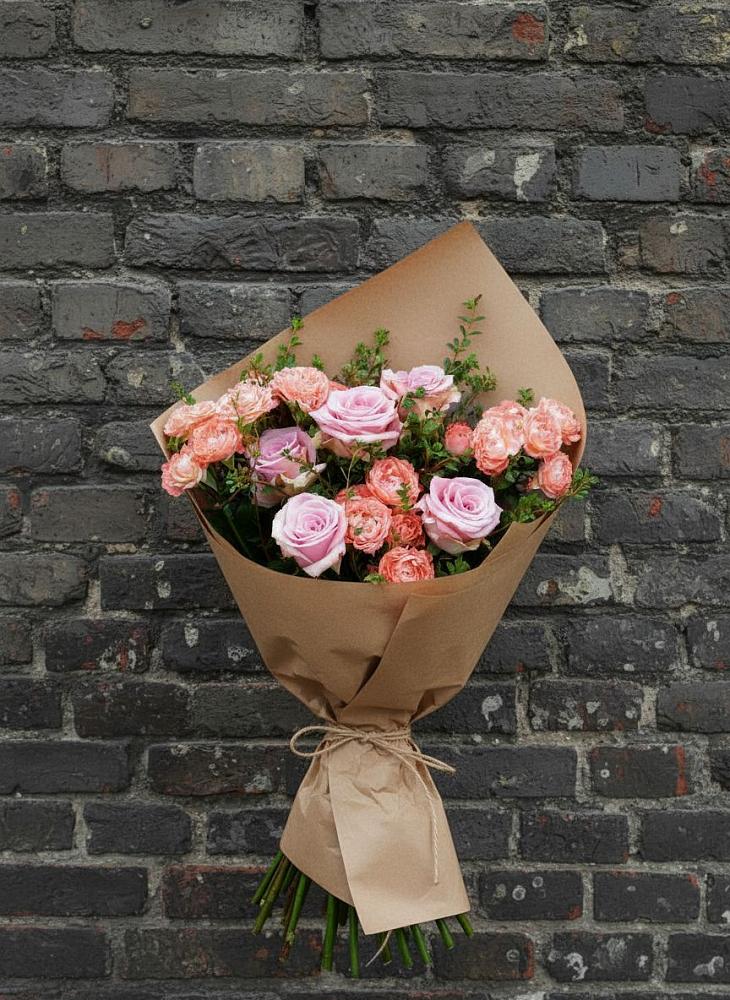 Букет цветов из: Розы в Красном Октябре