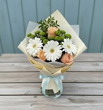 Букет цветов из:  Герберы, Розы и Хризантемы в Красном Октябре