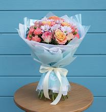 Букет цветов из:  Хризантемы и Розы #REPLACE_PRED# Красном Октябре